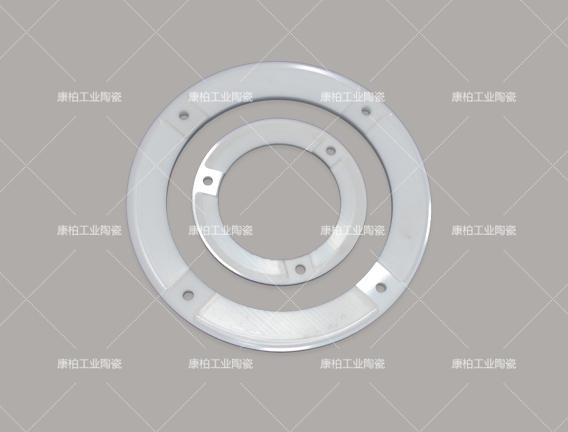 怎樣使得氧化鋯陶瓷與不銹鋼結(jié)合起來? 